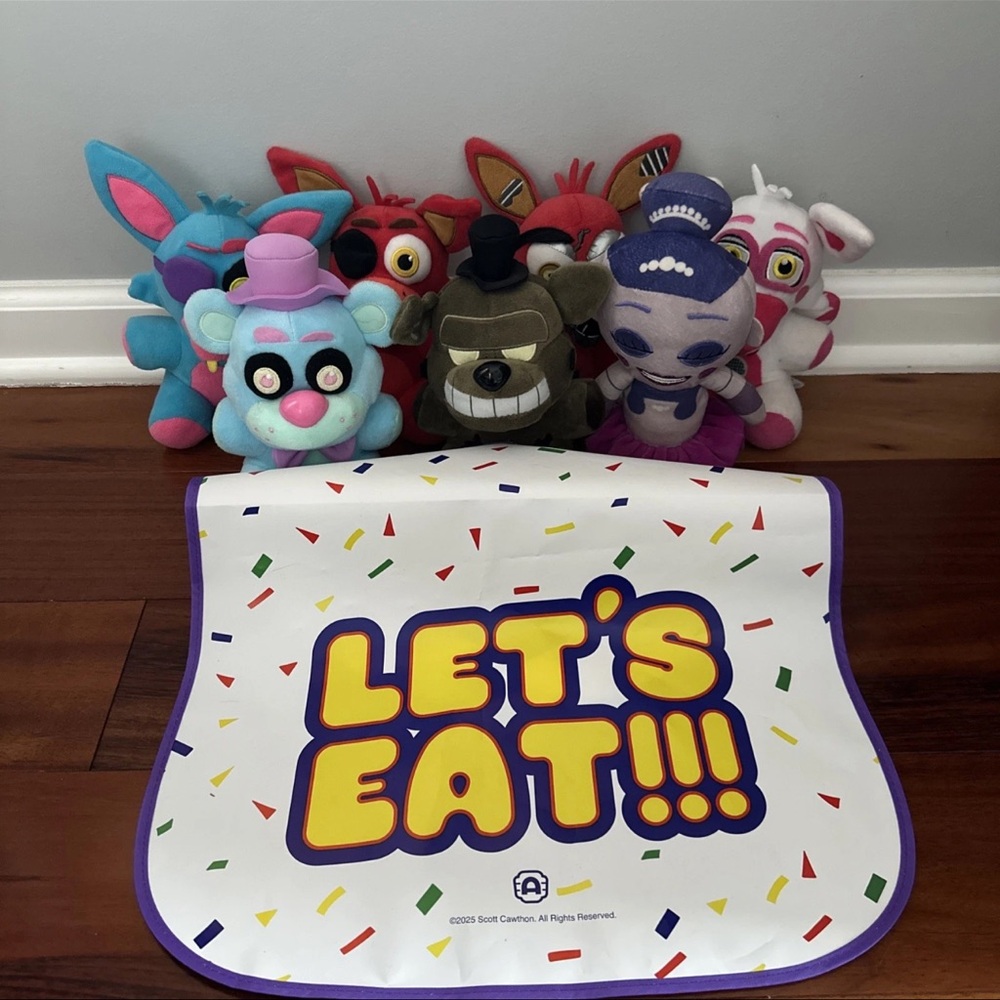 FNAF Funko Five Nights At Freddy's Plush/LG Bib Lot of 7 Variety Plush 1 NO Tags